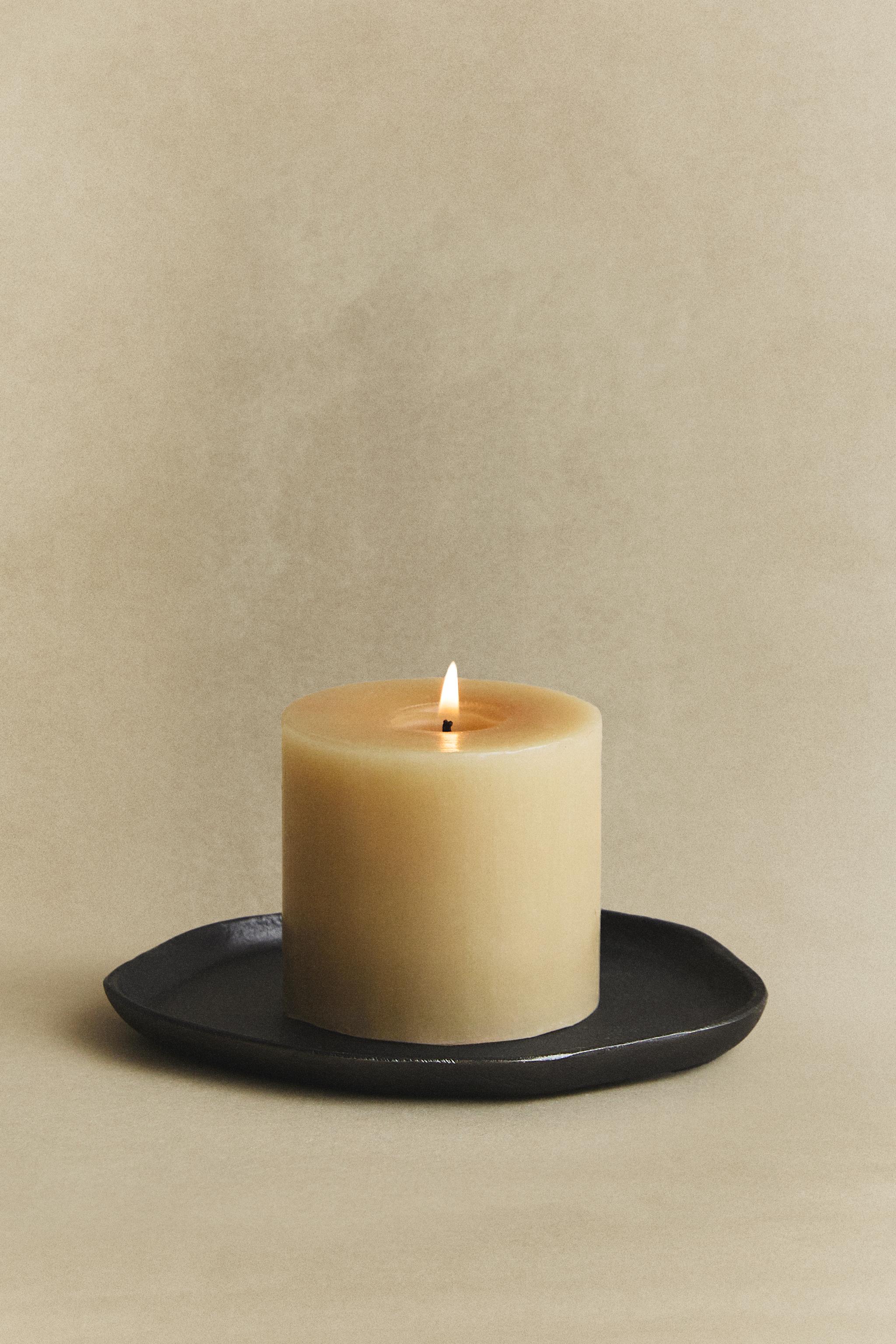 METAL TEALIGHT HOLDER